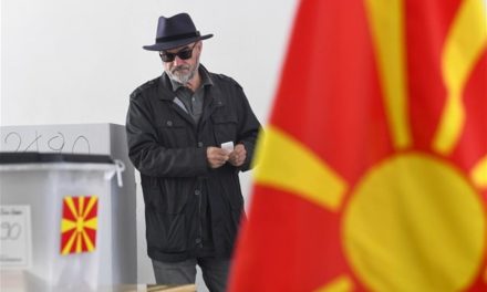 Άνοιξαν οι Κάλπες στη Βόρεια Μακεδονία