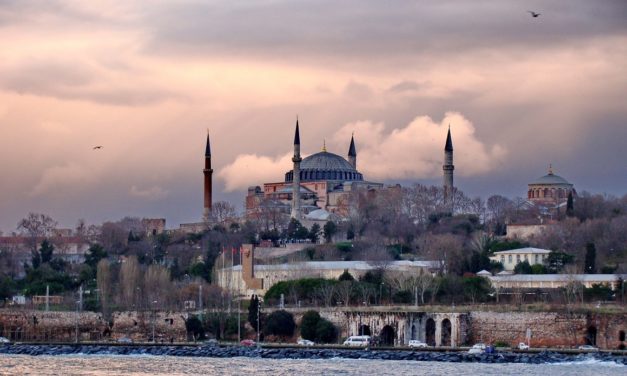 Σχοινάς στο MEGA για Αγία Σοφία: Η ΕΕ θα απαντήσει όταν υπάρξει οριστική απόφαση