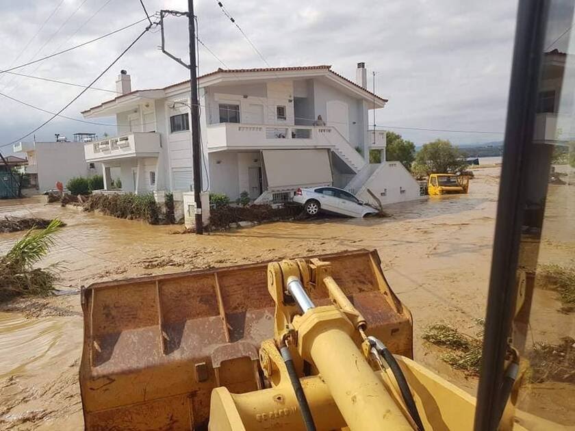 Πλημμύρες στην Εύβοια: Νεκροί δύο ηλικιωμένοι και ένα βρέφος μετά τις πλημμύρες