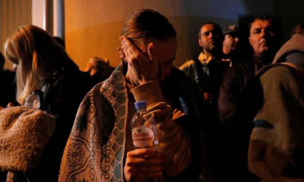 Λευκορωσία: Βασανισμό κρατουμένων καταγγέλουν οι διαδηλωτές – Βήμα πίσω από την κυβέρνηση