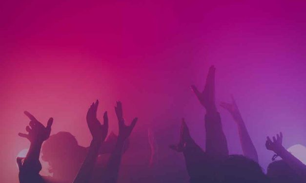 Kορονο-πάρτι σε ξενοδοχείο με 7 παίκτες του Ολυμπιακού και ιερόδουλες