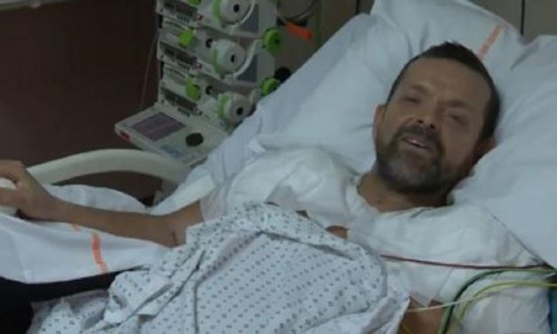 Γαλλία: Για πρώτη φορά χειρουργοί μεταμόσχευσαν χέρια σε άνδρα χωρίς άνω άκρα