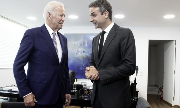 Μητσοτάκης – Μπάιντεν: Τι συζήτησαν στο 35λεπτο τηλεφώνημα