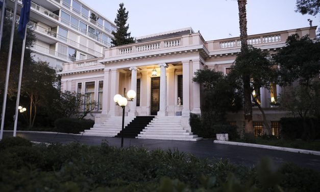 «Παγώνουν» τα πρωτόκολλα συνεργασίας με τη Βόρεια Μακεδονία, μετά τις προκλήσεις Ζάεφ