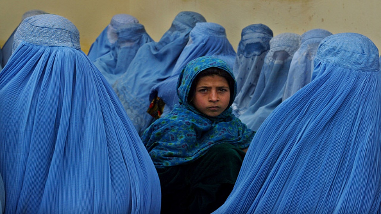 γυναίκες καλυμμένες με μπλε κελεμπίες, στο Αφγανιστάν
