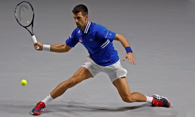 «Θρίλερ» με τον Τζόκοβιτς: Οι Σέρβοι καταγγέλλουν ότι συνελήφθη αν και δικαιώθηκε από το δικαστήριο