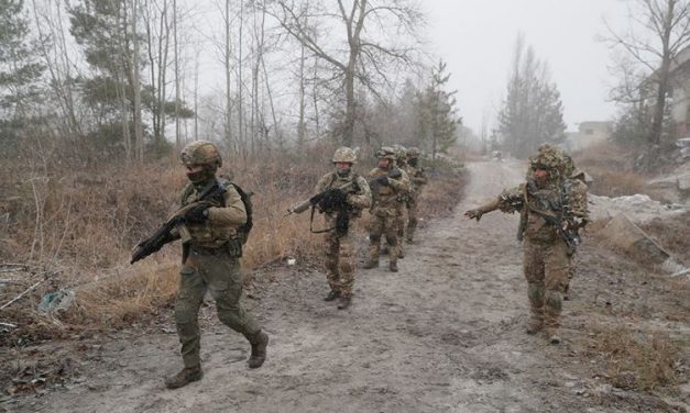 Βρετανία: Η Ρωσία σχεδιάζει να εισβάλει στην Ουκρανία