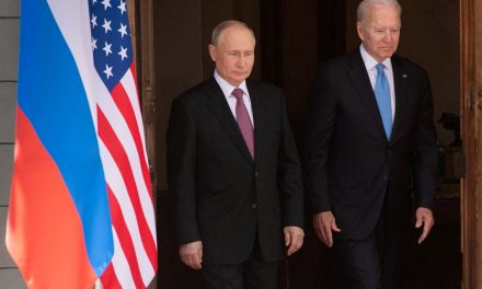 Κρίση στην Ουκρανία: «Ναι» από Μπάιντεν και Πούτιν σε σύνοδο κορυφής – Ο όρος που έθεσαν οι ΗΠΑ για να δεχτούν