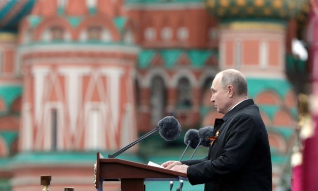 Στα πρόθυρα της εισβολής