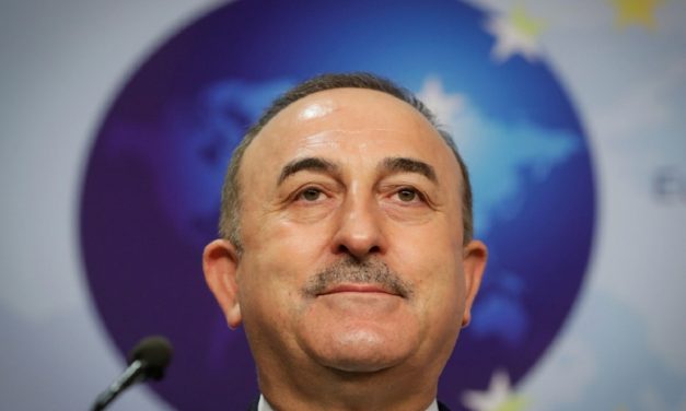 Τσαβούσογλου: Δεν θα συμμετάσχει στις κυρώσεις κατά της Ρωσίας η Τουρκία