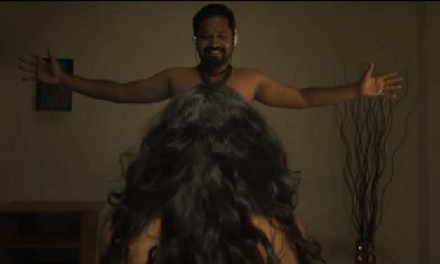 Lens: μια ταινία – γροθιά